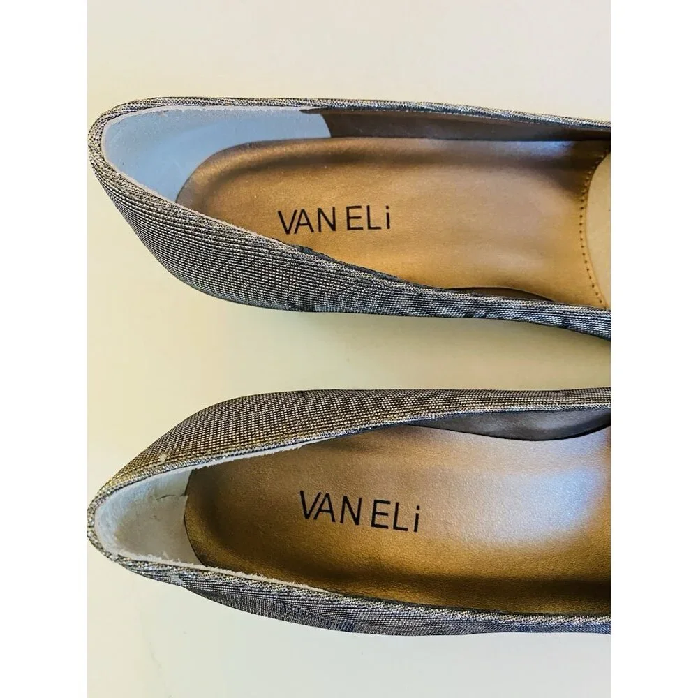 NIB Vaneli Astyr Platinum Nizza Women's 7.5 N Almond Toe Pumps Shoes